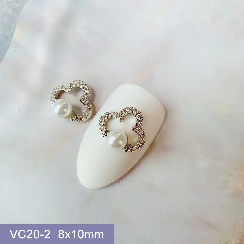 10 teile/los Oval Blume Bär Nagel Charms Schmuck Luxus Nagel Teile Edelsteine Steine Kristall Strass Nail art Dekoration Zubehör