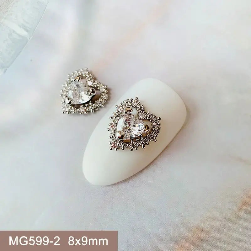 10 teile/los Oval Blume Bär Nagel Charms Schmuck Luxus Nagel Teile Edelsteine Steine Kristall Strass Nail art Dekoration Zubehör
