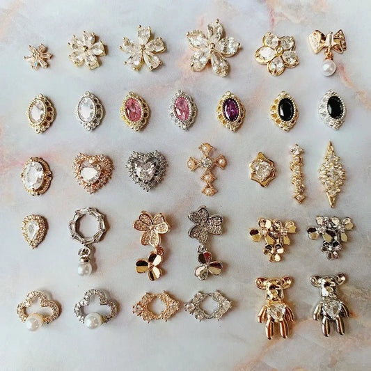 10 teile/los Oval Blume Bär Nagel Charms Schmuck Luxus Nagel Teile Edelsteine Steine Kristall Strass Nail art Dekoration Zubehör