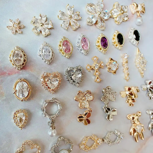 10 teile/los Oval Blume Bär Nagel Charms Schmuck Luxus Nagel Teile Edelsteine Steine Kristall Strass Nail art Dekoration Zubehör